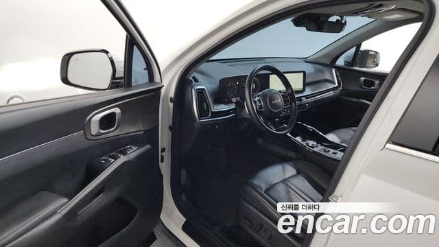 Kia Sorento 2023 — Фото 9/20
