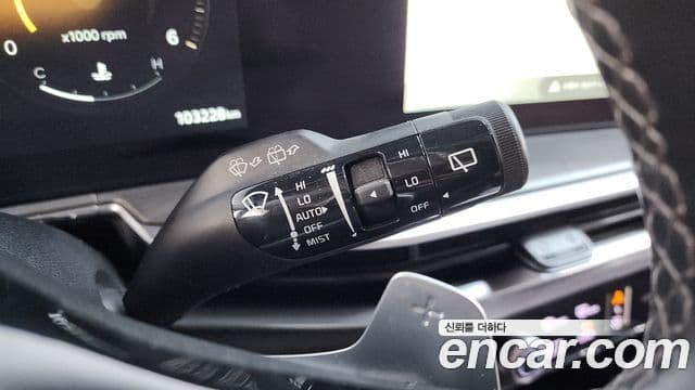 Kia Sorento 2023 — Фото 14/20