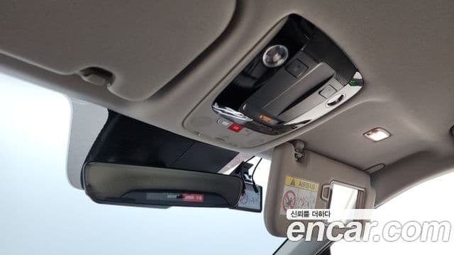 Kia Sorento 2023 — Фото 18/20