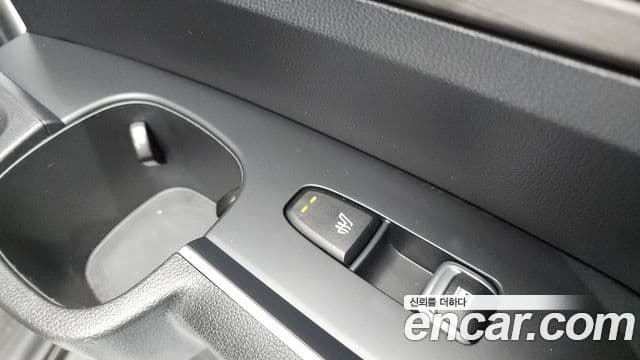 Kia Sorento 2023 — Фото 19/20