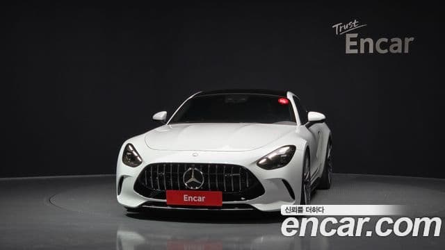 Mercedes-Benz AMG GT 2025 — Photo 12/20