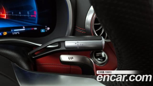 Mercedes-Benz AMG GT 2025 — Photo 10/20