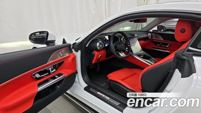 Mercedes-Benz AMG GT 2025 — Photo 14/20