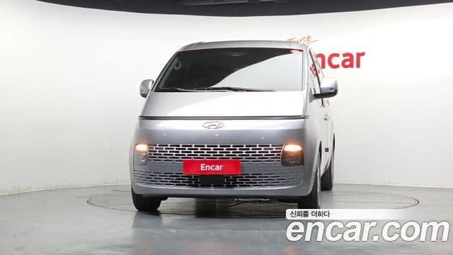 Hyundai Staria 2023 — Şəkil 3/20