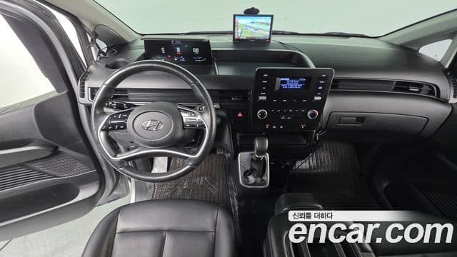 Hyundai Staria 2023 — ფოტო 7/20