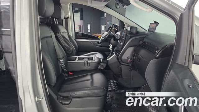 Hyundai Staria 2023 — Şəkil 11/20