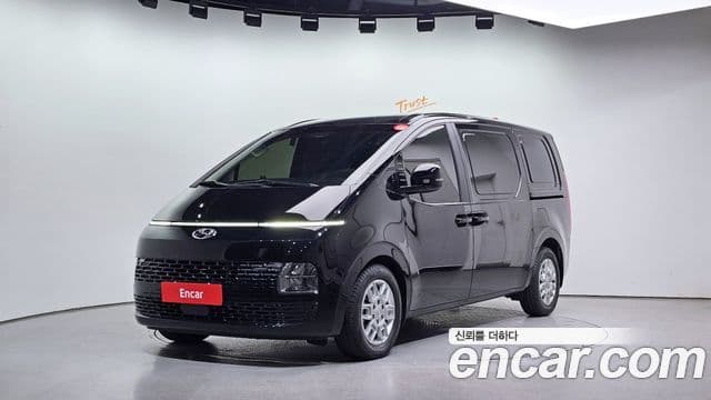 Hyundai Staria 2023 — ფოტო 1/20