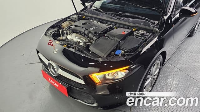 Mercedes-Benz A-Class 2020 — ფოტო 6/20