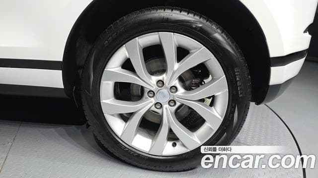 Land Rover Range Rover Evoque 2022 — Photo 5/20