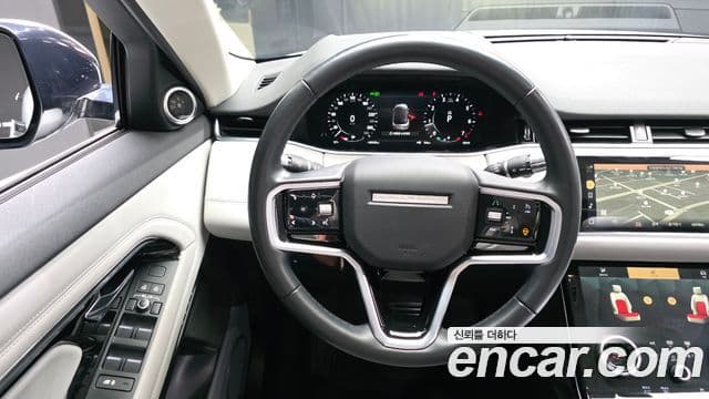 Land Rover Range Rover Evoque 2022 — Photo 19/20