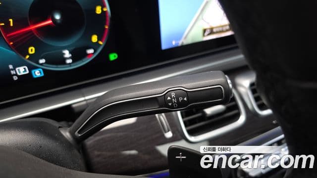 Mercedes-Benz GLE-Class 2022 — ფოტო 9/20