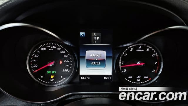 Mercedes-Benz GLC-Class 2019 — Photo 14/20