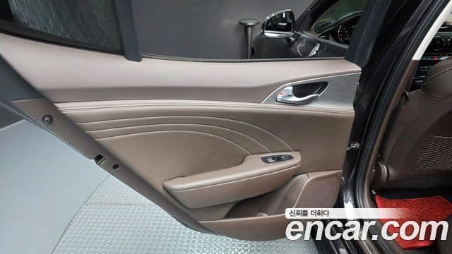 Kia Stinger Meister 2021 — ფოტო 34/40