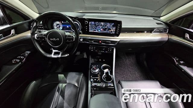 Kia K5 2022 — ფოტო 7/20