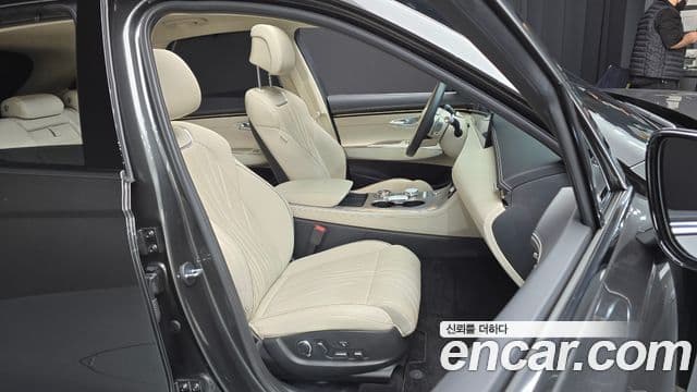 Genesis GV70 2024 — Şəkil 12/20