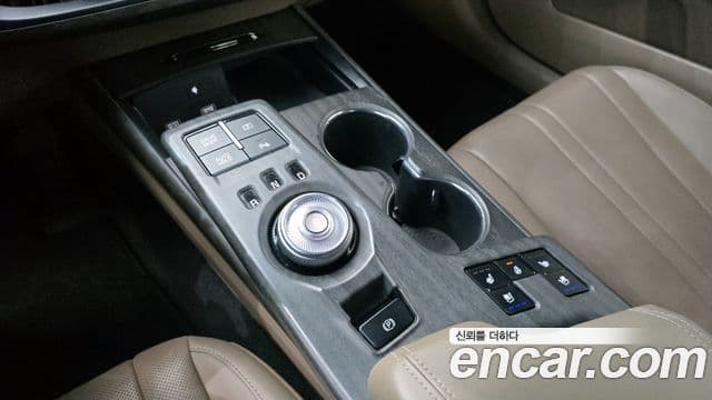 Kia K8 2022 — Şəkil 9/20