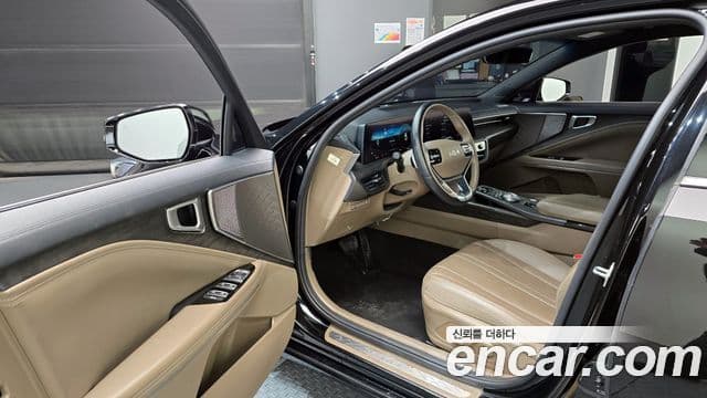 Kia K8 2022 — Şəkil 10/20