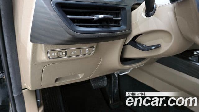 Kia K8 2022 — Şəkil 15/20