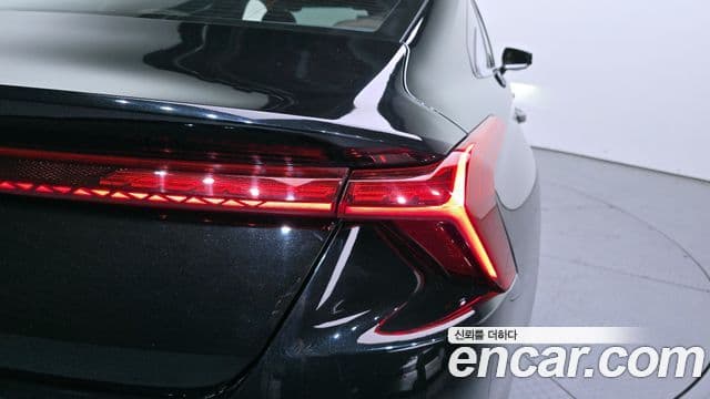 Kia K8 2022 — Şəkil 24/30