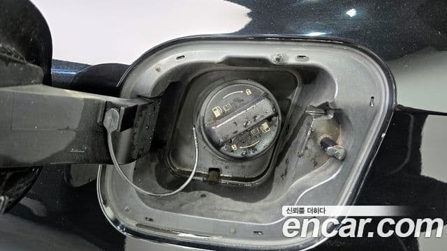 Kia K8 2022 — Şəkil 22/30