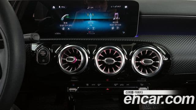 Mercedes-Benz A-Class 2020 — Şəkil 14/20