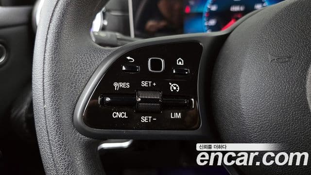 Mercedes-Benz A-Class 2020 — Şəkil 19/20