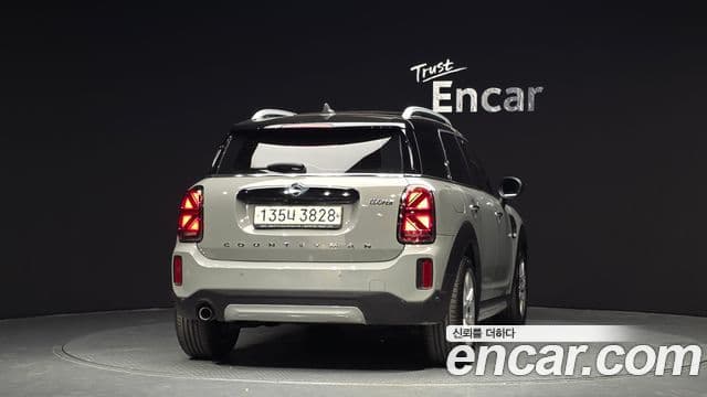 Mini Cooper Countryman 2020 — Фото 4/20
