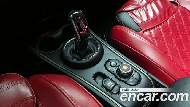 Mini Cooper Countryman 2020 — Фото 9/20