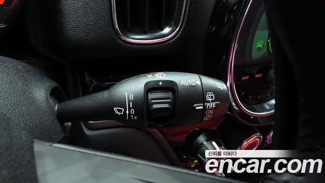 Mini Cooper Countryman 2020 — Фото 16/20