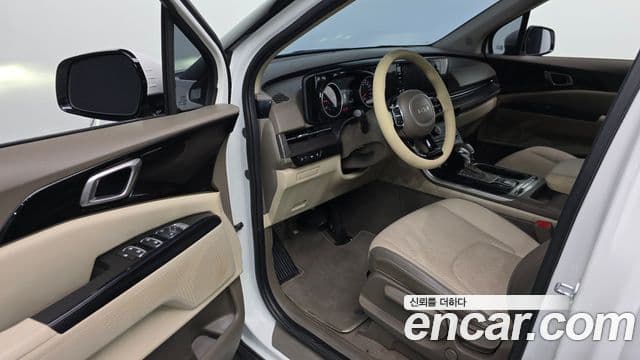 Kia Carnival 2022 — ფოტო 10/20