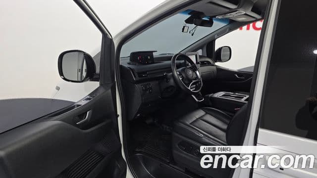 Hyundai Staria 2022 — Şəkil 10/20