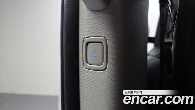 Hyundai Staria 2022 — Şəkil 17/20
