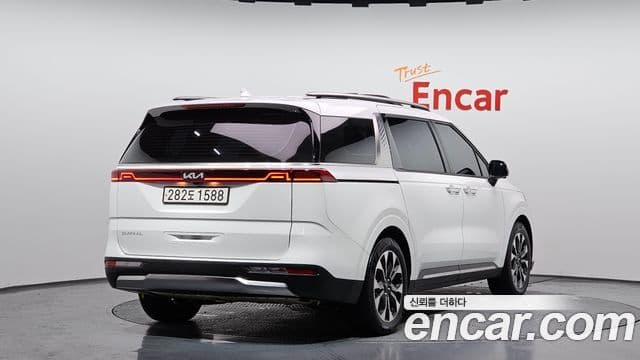Kia Carnival 2023 — Şəkil 2/20