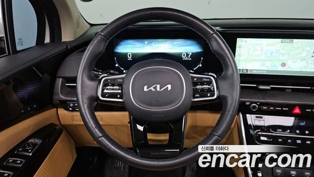 Kia Carnival 2023 — Şəkil 13/20