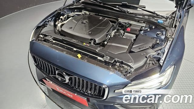 Volvo S60 2019 — Şəkil 6/20