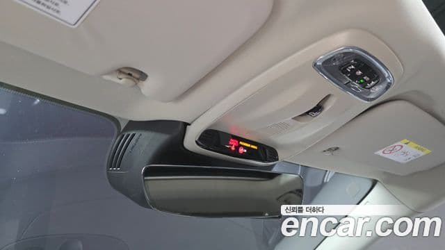 Volvo S60 2019 — Photo 17/30