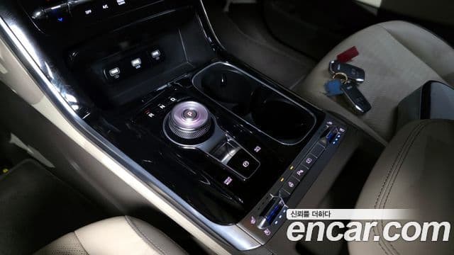 Kia Carnival 2021 — Şəkil 9/20