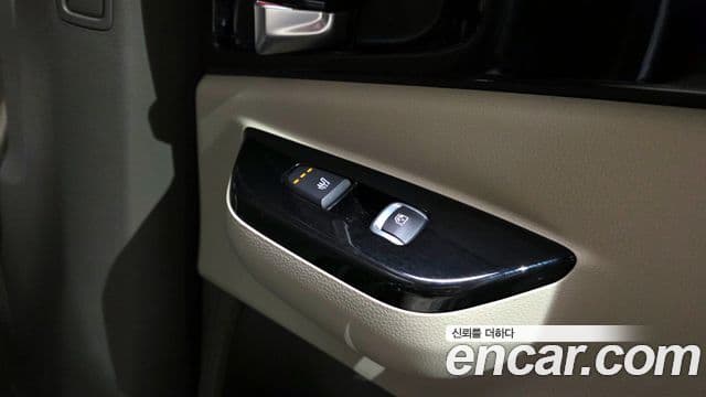 Kia Carnival 2021 — Şəkil 19/20