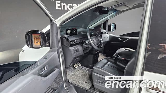 Hyundai Staria 2021 — ფოტო 10/20