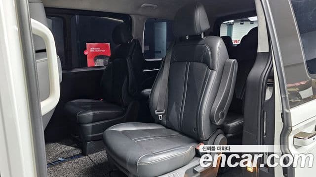 Hyundai Staria 2021 — ფოტო 12/20