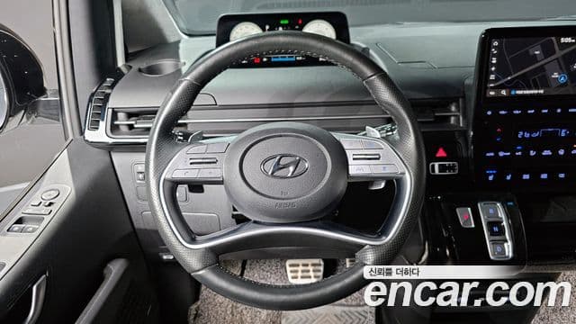Hyundai Staria 2021 — ფოტო 13/20