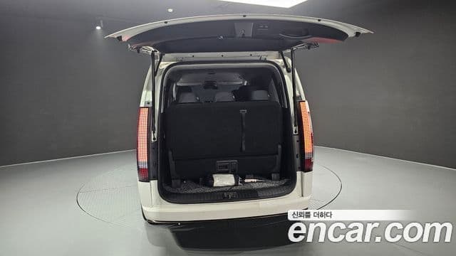 Hyundai Staria 2021 — ფოტო 20/20