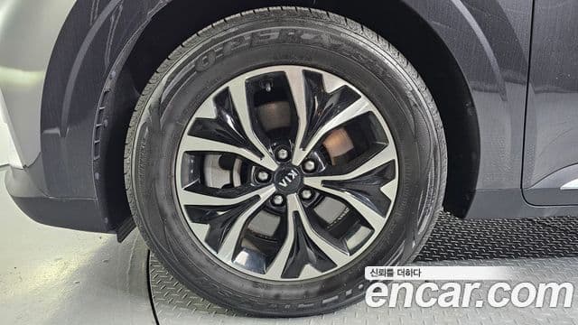 Kia Carnival 2021 — Фото 5/20