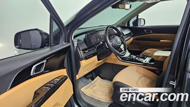 Kia Carnival 2021 — Фото 10/20