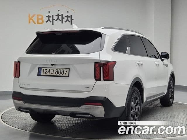Kia Sorento 2024 — Фото 2/19