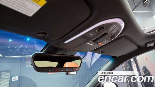 Genesis G70 2019 — ფოტო 19/20