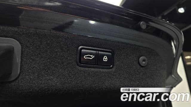 Genesis G70 2019 — Photo 11/34