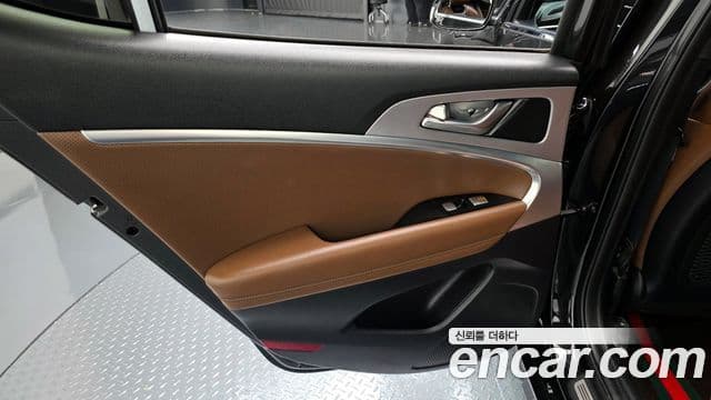 Genesis G70 2019 — Photo 7/34