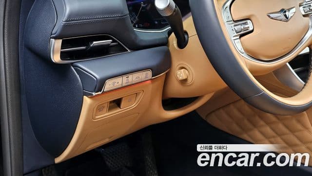 Genesis GV80 2020 — ფოტო 15/20
