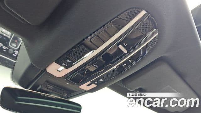 Porsche Cayenne 2020 — Photo 20/20